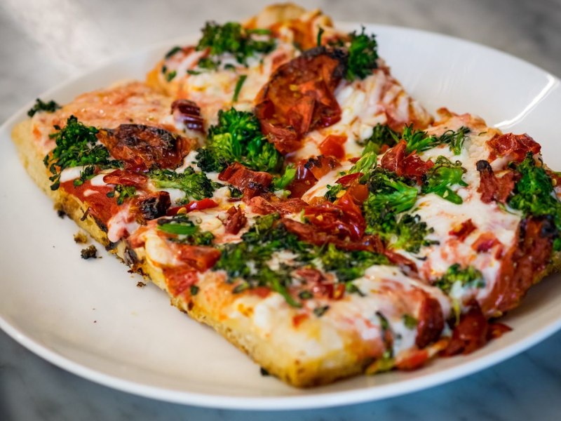 Looking for vegan pizza in Las Vegas? Check out Flour & Barley at the Linq Promenade. For more options for vegan pizza in Las Vegas, visit www.vegansbaby.com/vegansbaby2018