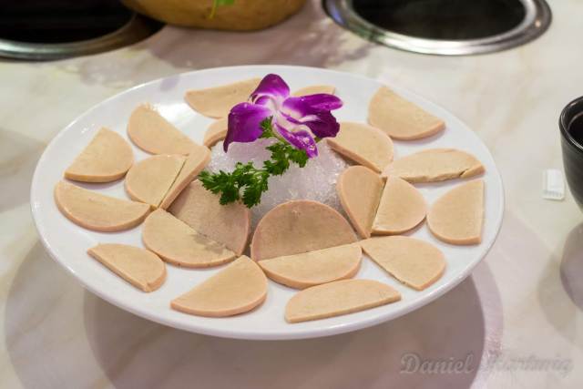 Chubby Cattle offers vegan friendly hot pot. For more vegan news, visit www.vegansbaby.com