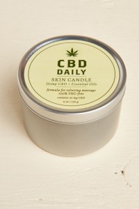 Looking for vegan holiday gifts? Vegans, Baby is proud to present the vegan holiday gift guide packed with our top picks, discount codes and giveaways! For more vegan gifts, visit www.vegansbaby.com/vegansbaby2018