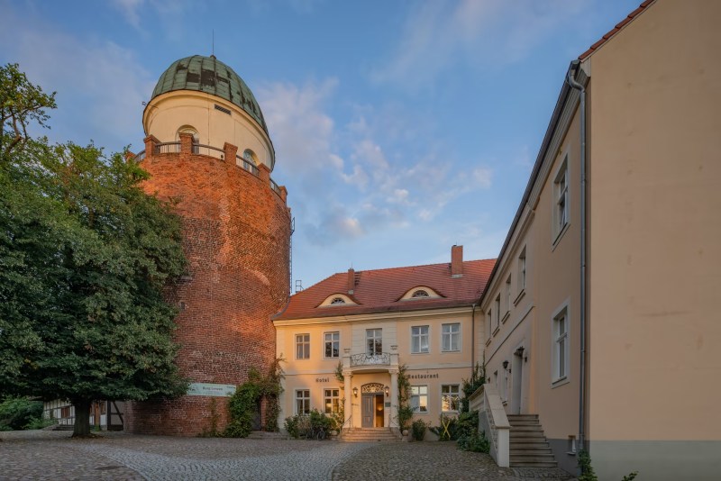 ahead burghotel vegan castle exterior in Lenzen Germany