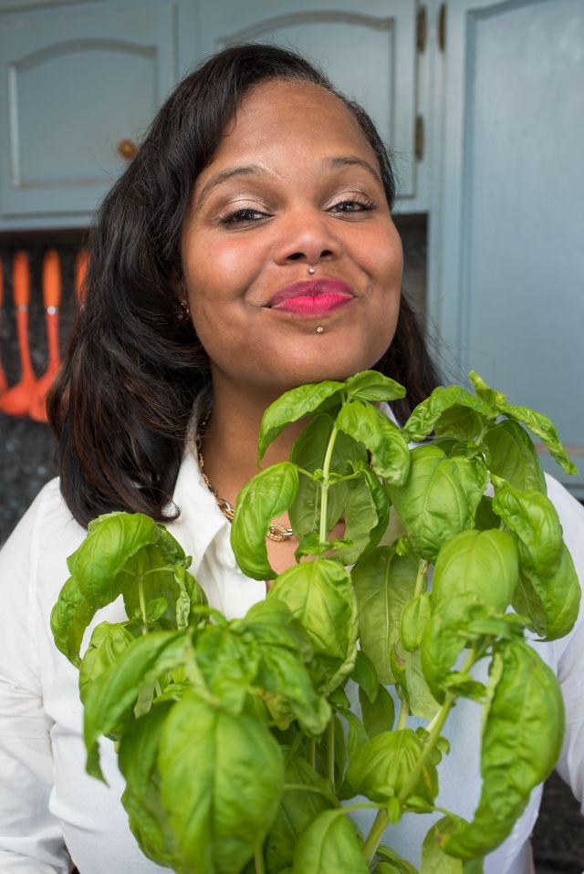 Souley Vegan is a new vegan ghost kitchen in Las Vegas serving vegan soul food. For more vegan dining in Las Vegas visit www.vegansbaby.com