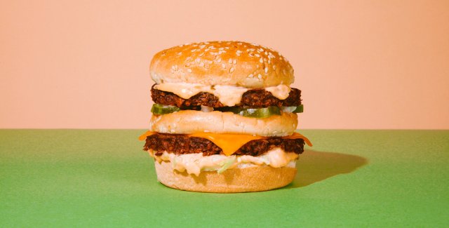 Plant Power Fast Food to open in Las Vegas. For more vegan dining news visit www.vegansbaby.com