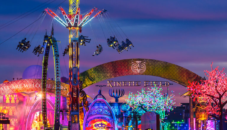 A guide to vegan food at EDC Las Vegas. For more vegan food in Las Vegas visit www.vegansbabycom