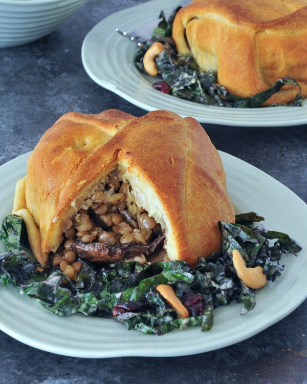 Have a happy vegan Thanksgiving with these vegan Thanksgiving recipes. For more vegan recipes, visit www.vegansbaby.com