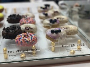 Saint Honore is a vegan-friendly cafe serving haute donuts and beverages in Las Vegas. For more vegan dining in Las Vegas, visit www.vegansbaby.com