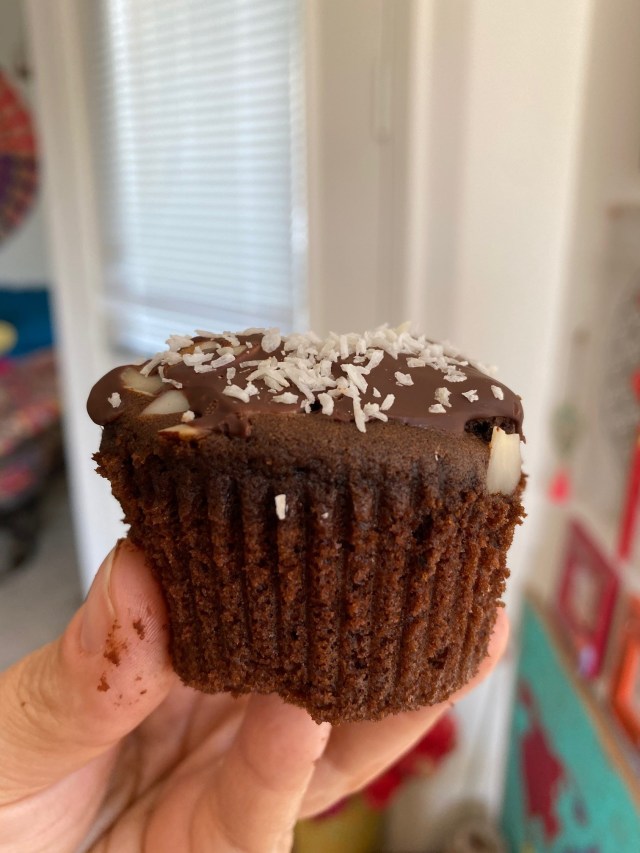 The Cupcave is an all-vegan bakery in Las Vegas and offers pick-up and nationwide shipping. For more vegan bakeries in Las Vegas visit www.vegansbaby.com