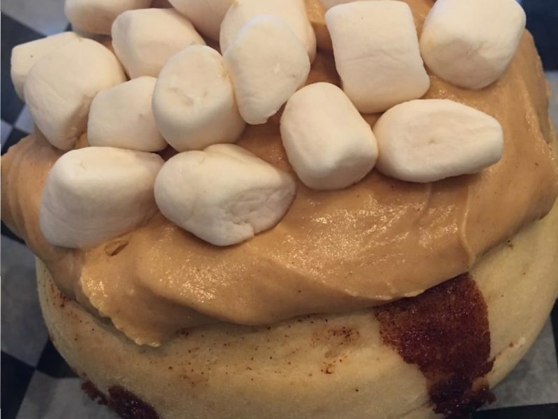 Cinnaholic in Las Vegas offers all vegan desserts that includes create-your-own cinnamon rolls, cookies and cakes. Fore more vegan dining options, visit www.vegansbaby.com/vegansbaby2018
