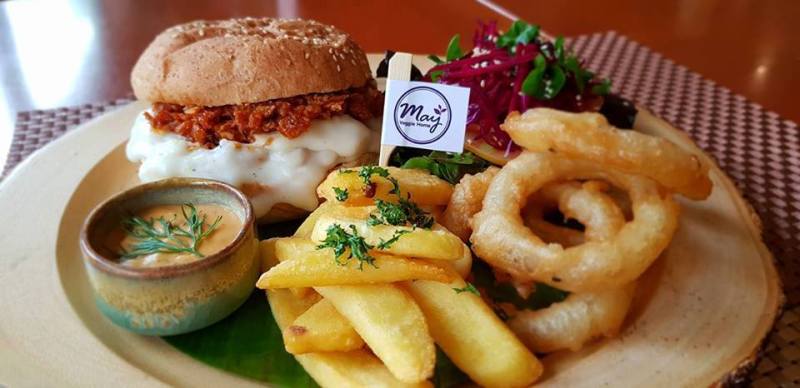 10 vegan restaurants to try in Bangkok, Thailand. For more vegan dining guides around the world, visit www.vegansbaby.com/vegansbaby2018