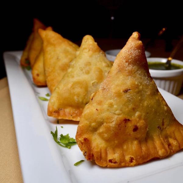 Veganuary Las Vegas presented by Vegans, Baby is Las Vegas' annual vegan dining month. Held every January, the dining month features vegan and vegan-friendly restaurants offering special vegan dishes and donating a portion of the proceeds to Veganuary and a local Las Vegas organization. The dining month also takes place in Portland and San Diego. For more information on vegan dining, visit www.vegansbaby.com
