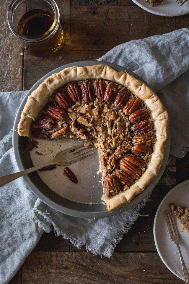 Have a happy vegan Thanksgiving with these vegan Thanksgiving recipes. For more vegan recipes, visit www.vegansbaby.com