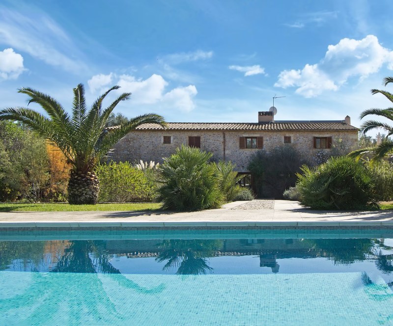 Villa Vegana vegan finca exterior in Mallorca